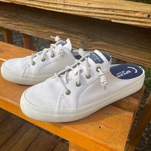 Sperry Women’s Canvas Mules-size 8.5